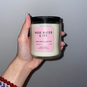 White Barn Rose Water & Ivy Candle